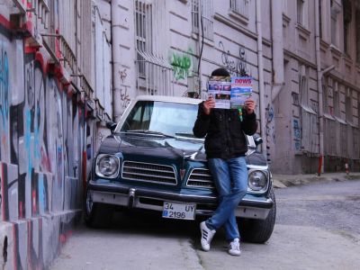 Yaşayan Kadınlar / Solmaz Mercan - Madam 