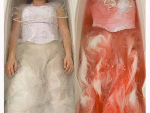 Yaşayan Kadınlar / Gülbin Özdamar Akarçay - Zaman