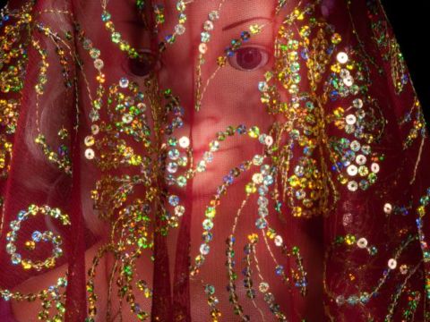 Yaşayan Kadınlar / Hülya Avdan - Zaman 