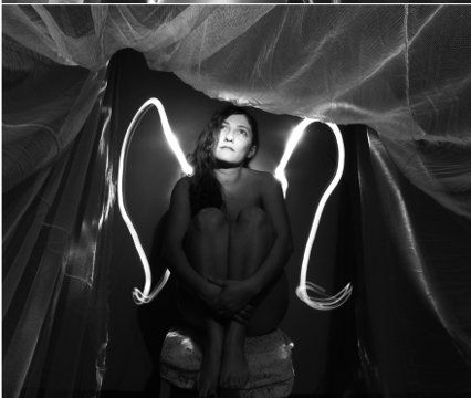 Yaşayan Kadınlar / Özlem Kanat Örneksoy - Zaman