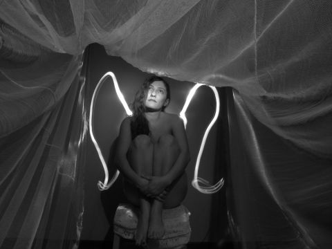 Yaşayan Kadınlar / Özlem Kanat Örneksoy - Zaman 