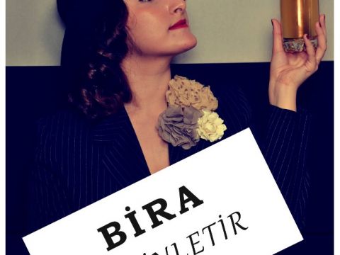 Yaşayan Kadınlar / Sema Omurtak - Zaman 